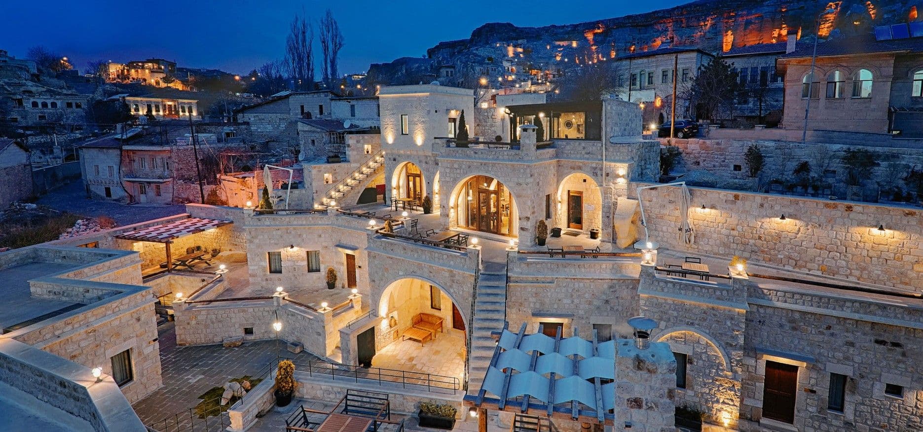 Solem Cave Suites opening photograph 1